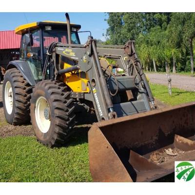 Valtra BM100 com concha