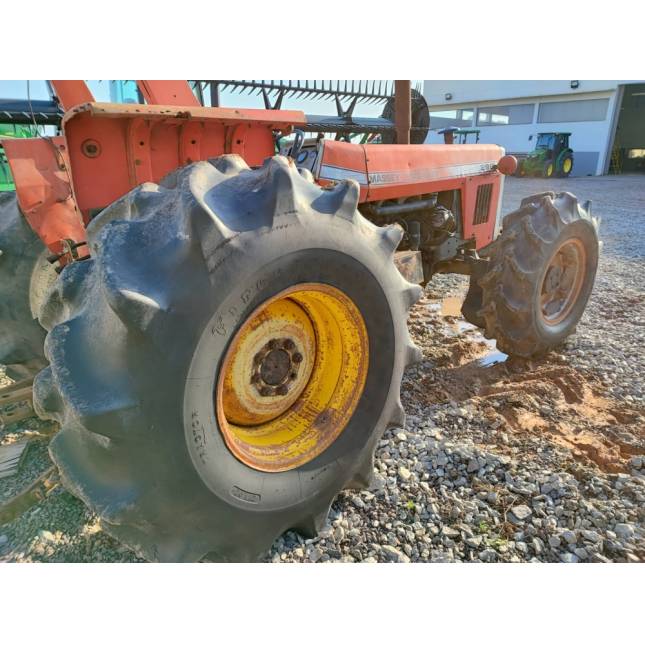 Massey Ferguson 296