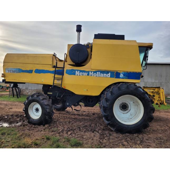 Colheitadeira New Holland TC5090 - Duas plataformas