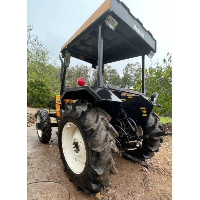 Valtra 685